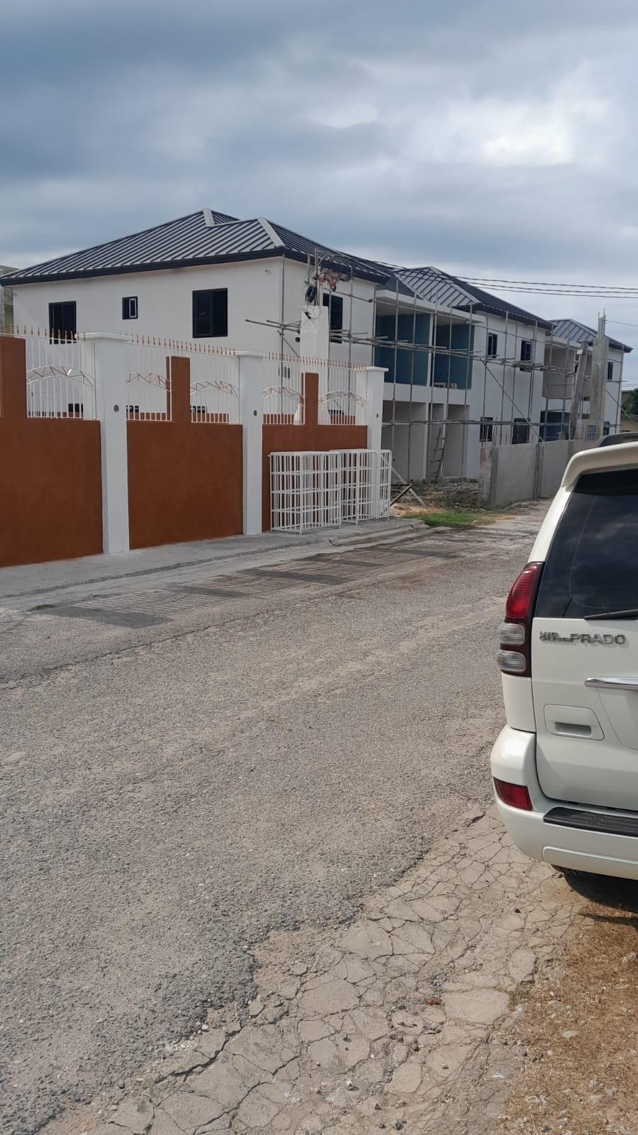 Apartment For Rent: 3 PITCAIRN RD., Ocho Rios | $140,000 photo 2