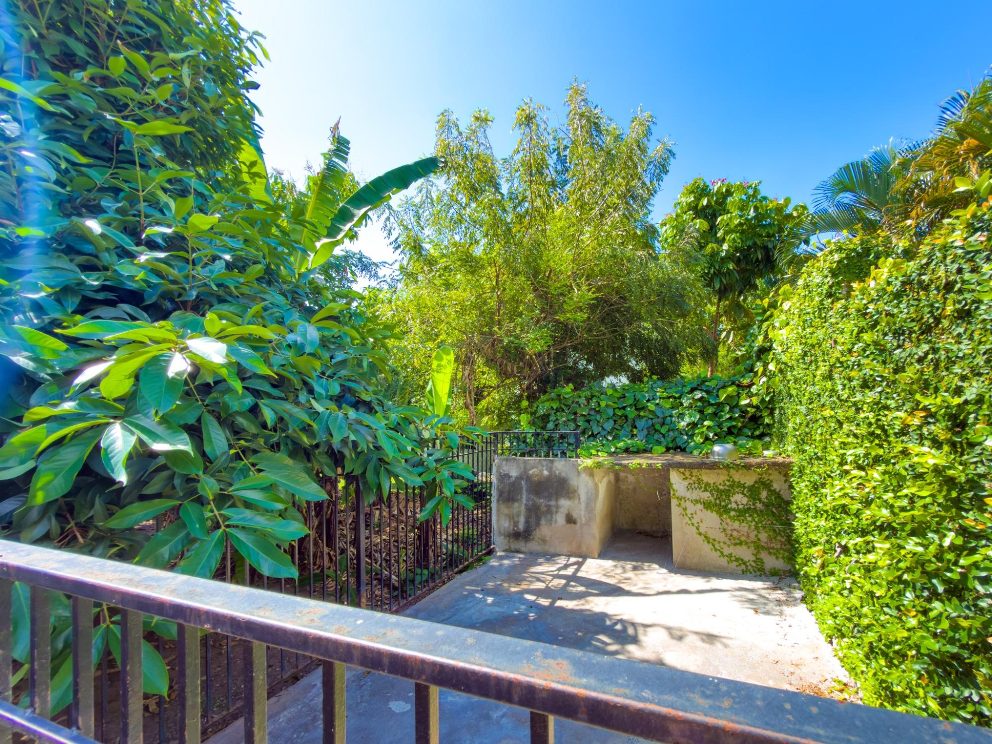 House For Sale: BLAISE CLOSE, Kingston 8 | $95,000,000 photo 12