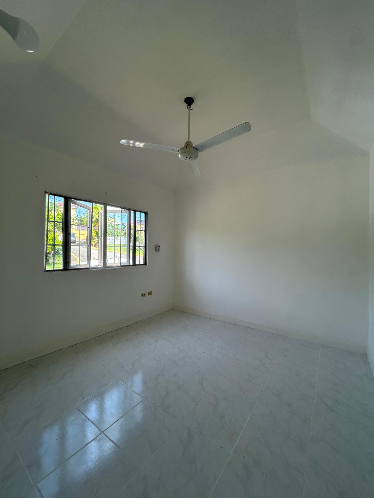 Townhouse For Rent: MANGO WALK COUNTRY CLUB, Mango Walk C-Club | $1,600 photo 13