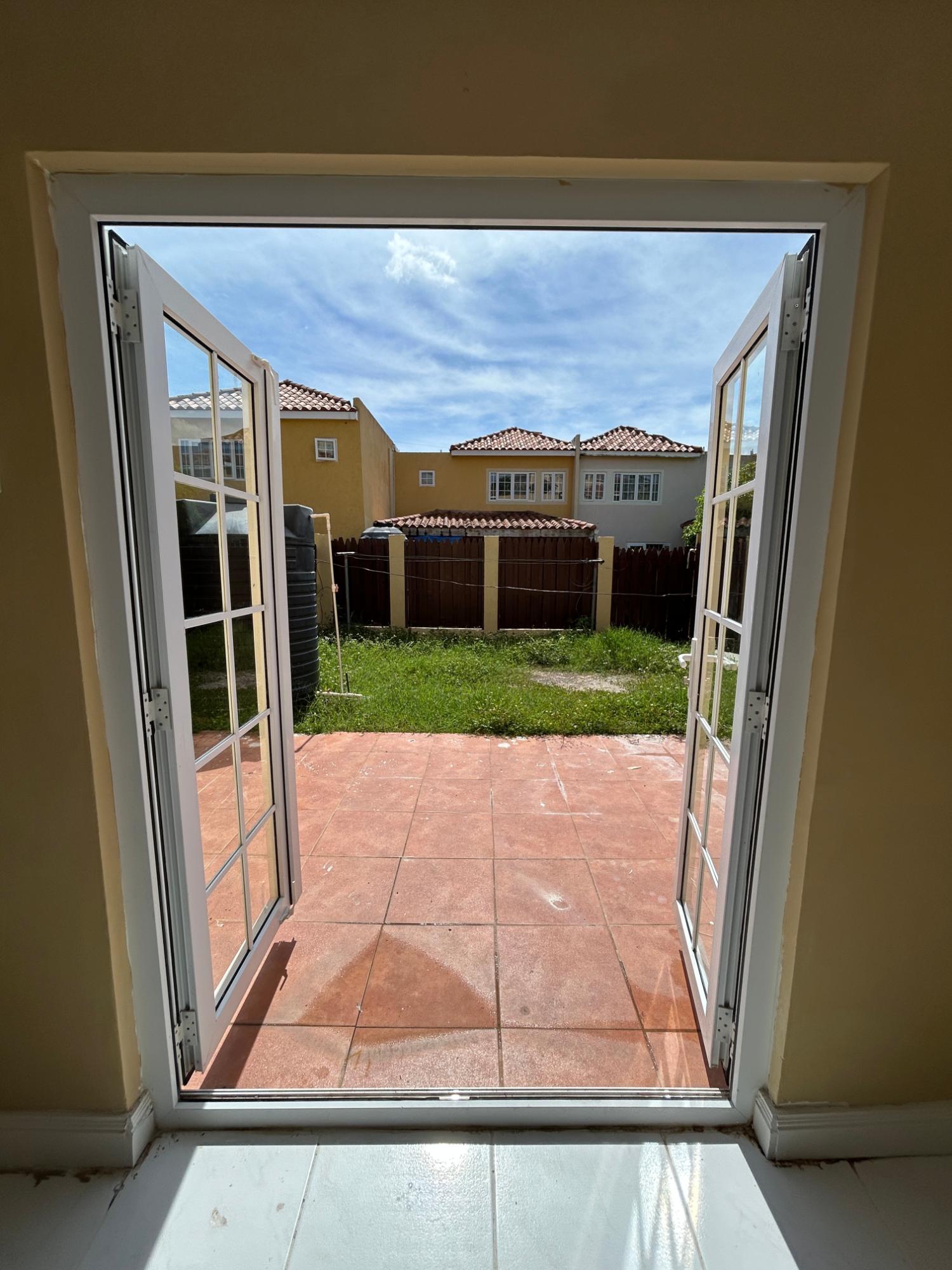 Townhouse For Rent: MANGO WALK COUNTRY CLUB, Mango Walk C-Club | $1,600 photo 15