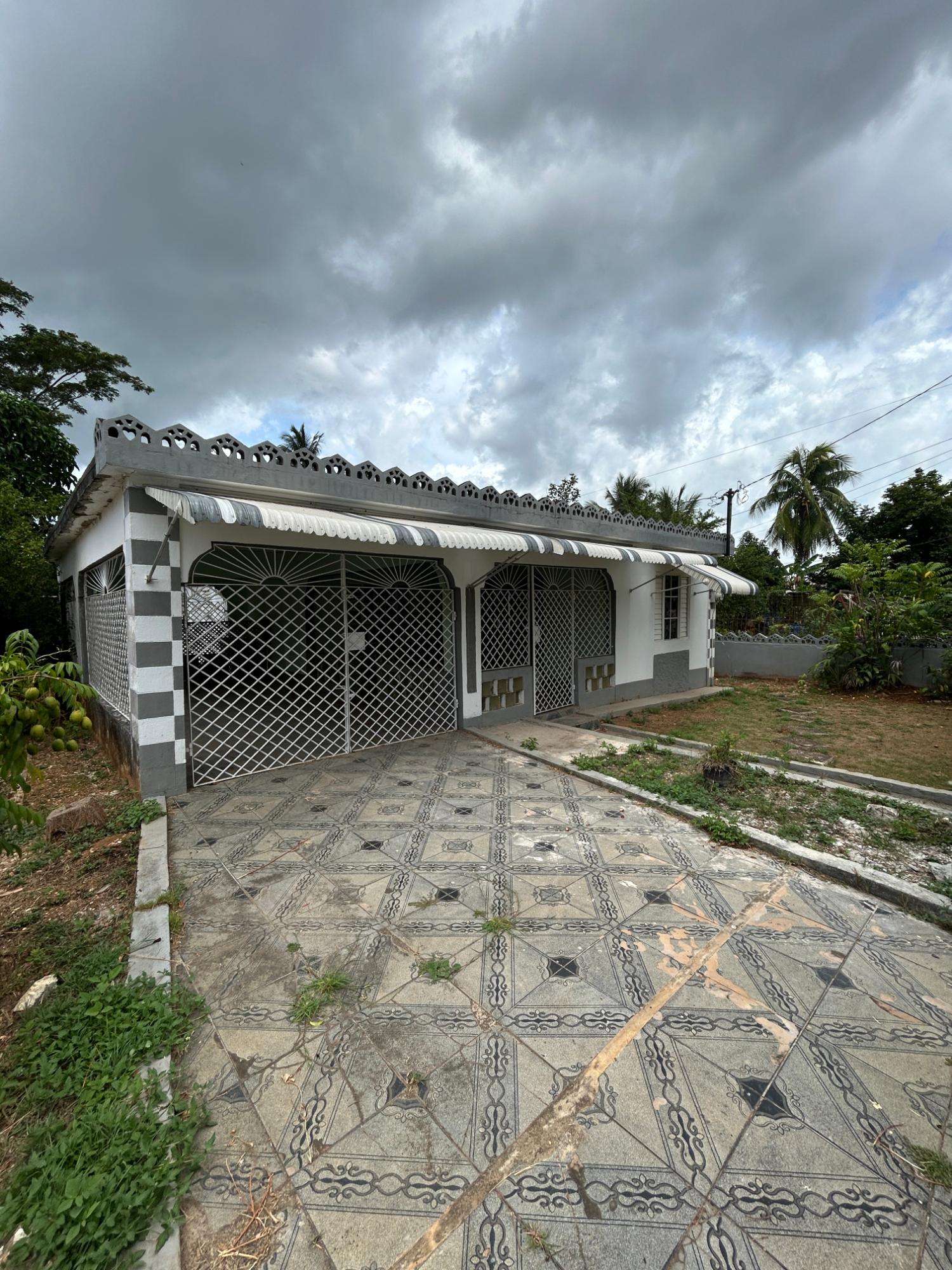 House For Sale: GUAVA WAY LINSTEAD, Linstead | $25,000,000 photo 2