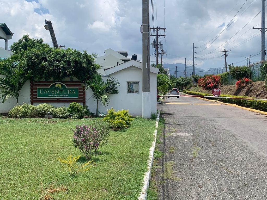Townhouse For Rent: WASHINGTON BOULEVARD, Kingston 20 | $180,000