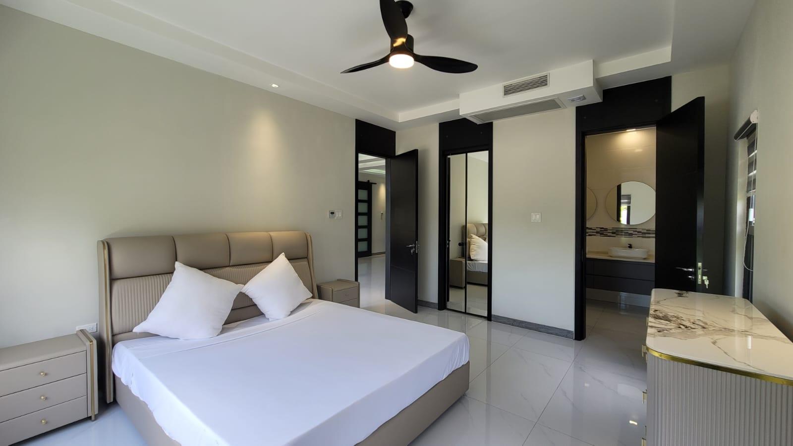 House For Sale: PARADISIAC BEACH CLUB, Ocho Rios | $555,000 photo 14
