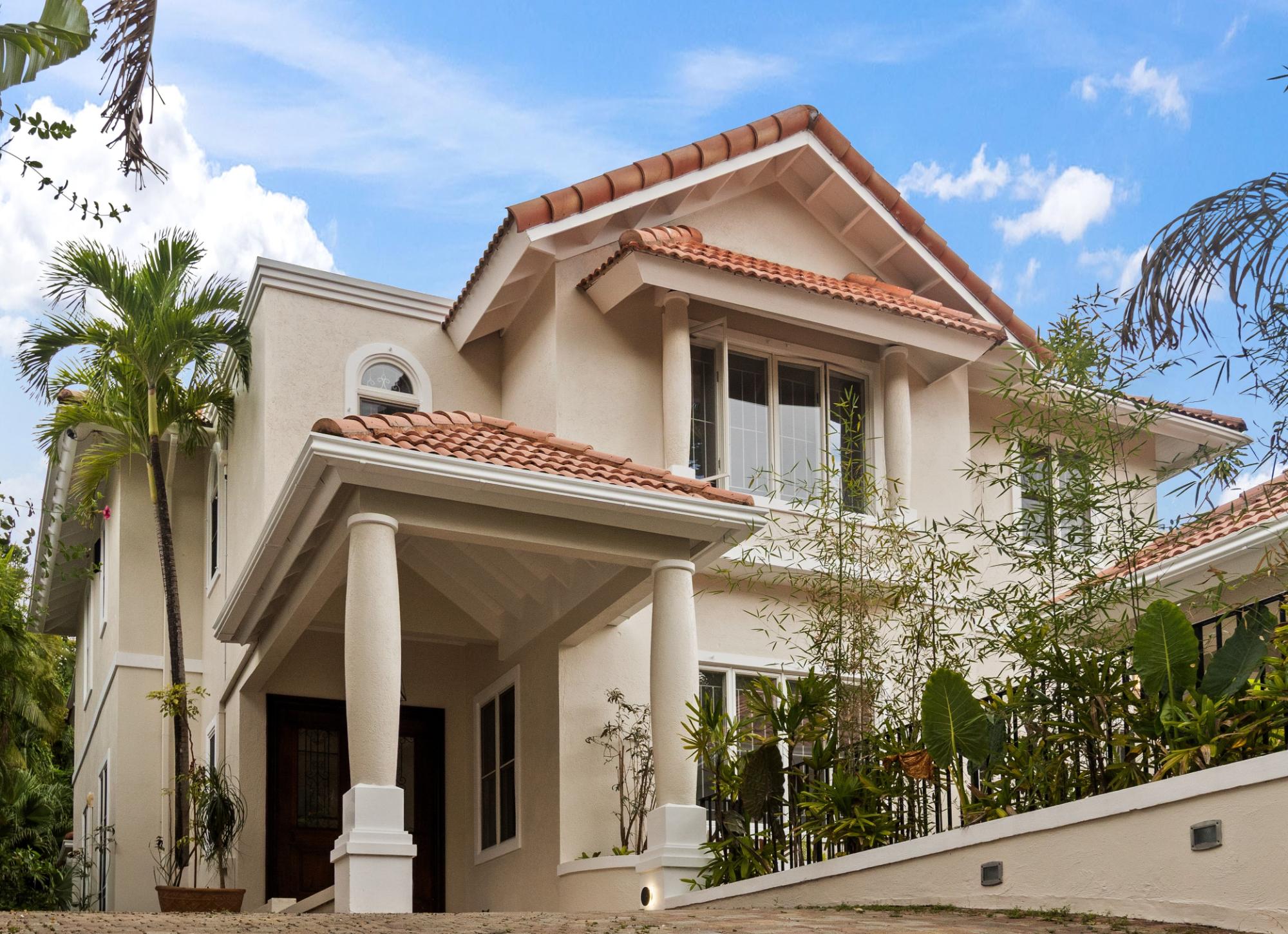 Townhouse For Rent: CHERRY DRIVE, Kingston 8 | $6,000
