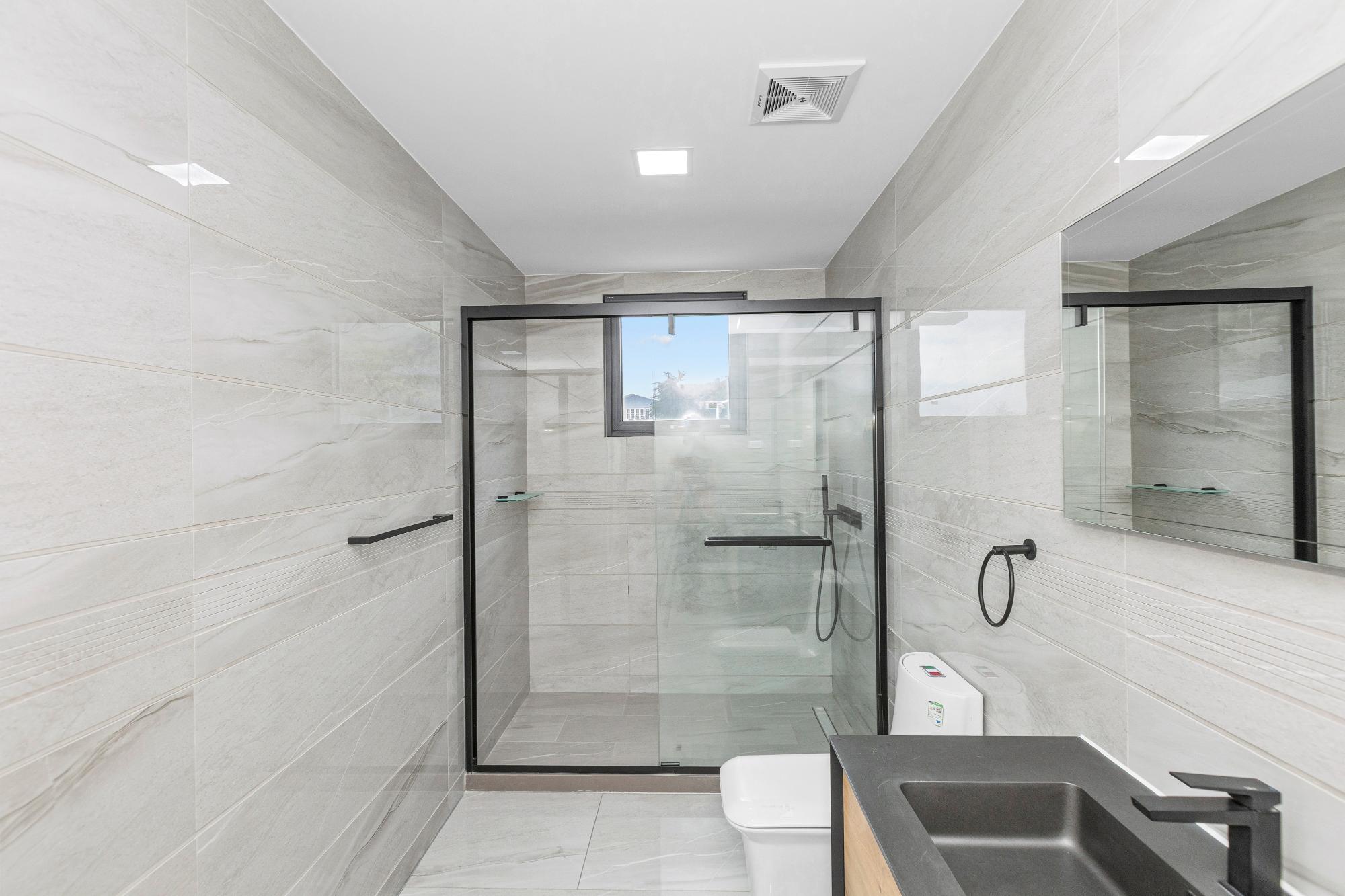 Apartment For Sale: SPYGLASS, Kingston 6 | $720,000 photo 13
