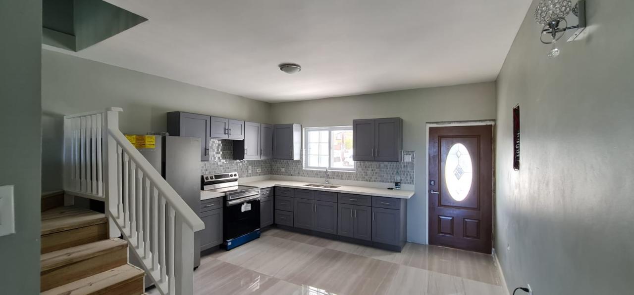 Apartment For Rent: CHARLES AVENUE, IRONSHORE, Ironshore | $2,500 photo 3
