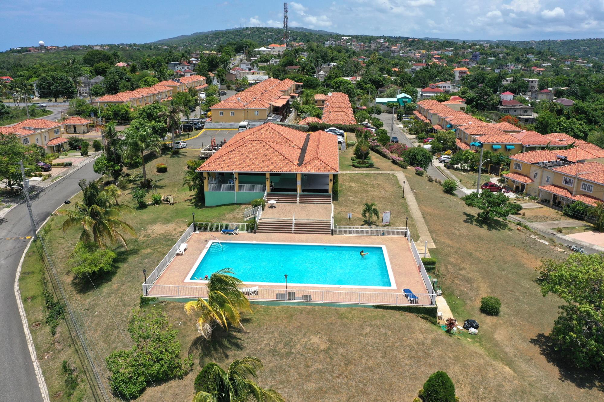 Townhouse For Rent: MANGO WALK BOULEVARD, Montego Bay | $2,500 photo 19