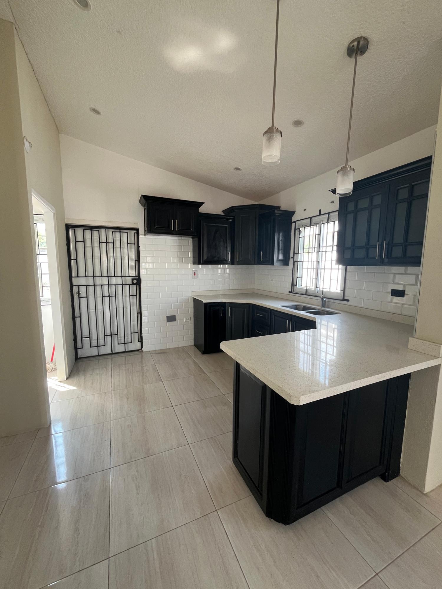 House For Rent: ROYAL PINES ROSEMARY CAST, Bridgeport | $110,000 photo 3