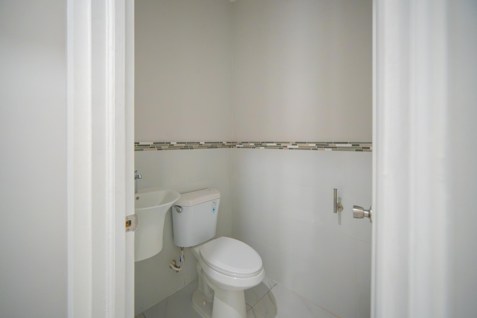 Apartment For Rent: DULWICH DRIVE, Kingston 8 | $215,000 photo 18