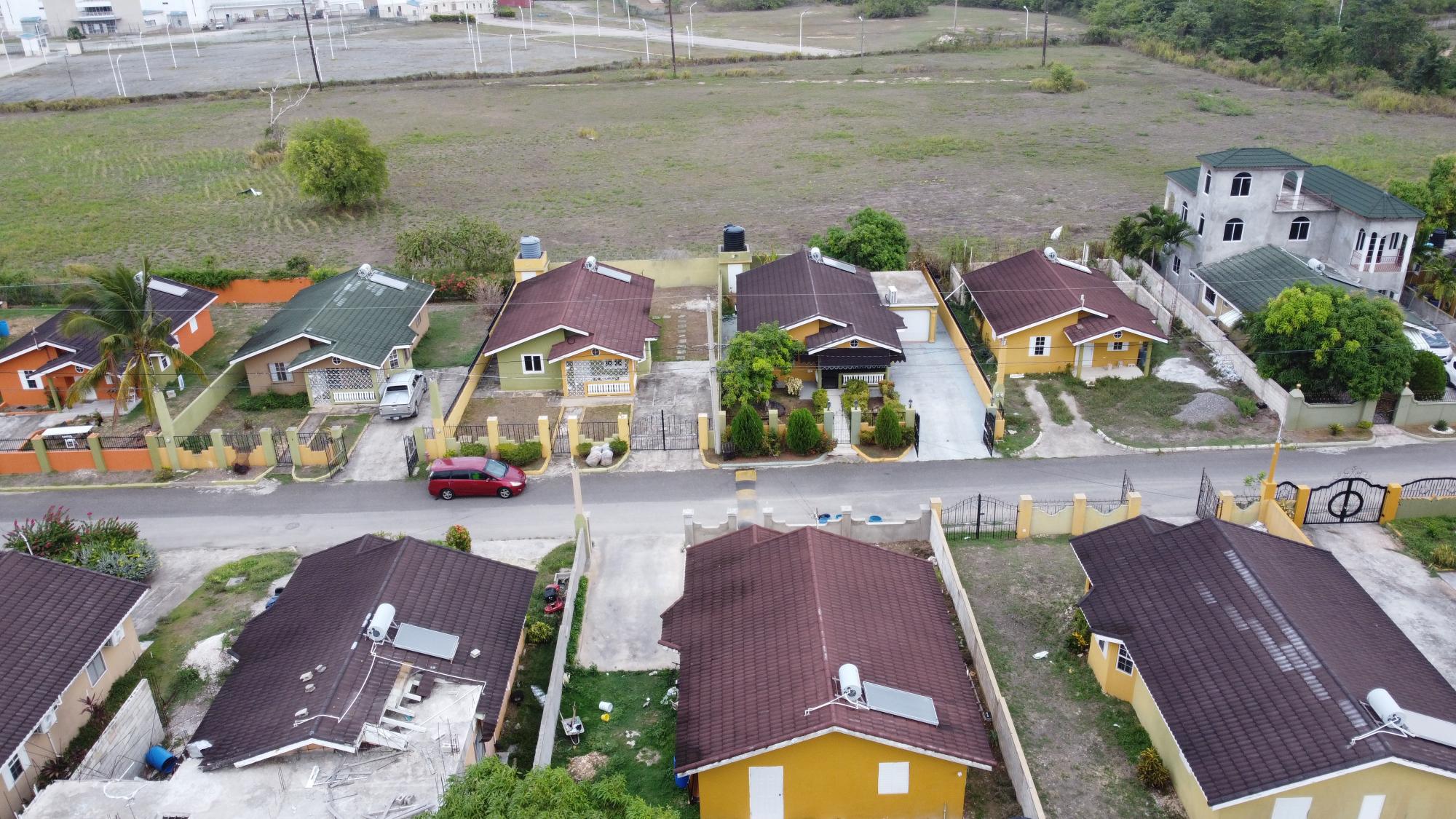 House For Sale: SAPPHIRE AVENUE, STONEBRO, STONEBROOK VISTA | $280,000 photo 6