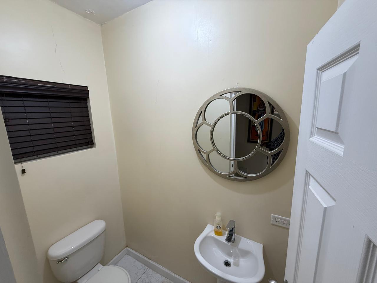 Apartment For Rent: PORTVIEW ROAD, Kingston 8 | $210,000 photo 5