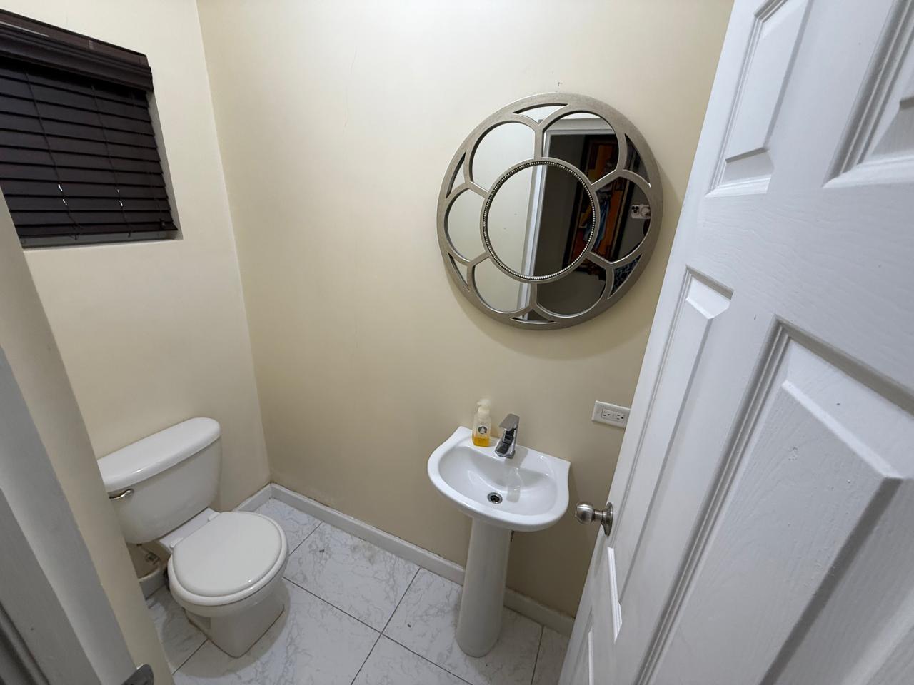 Apartment For Rent: PORTVIEW ROAD, Kingston 8 | $210,000 photo 15