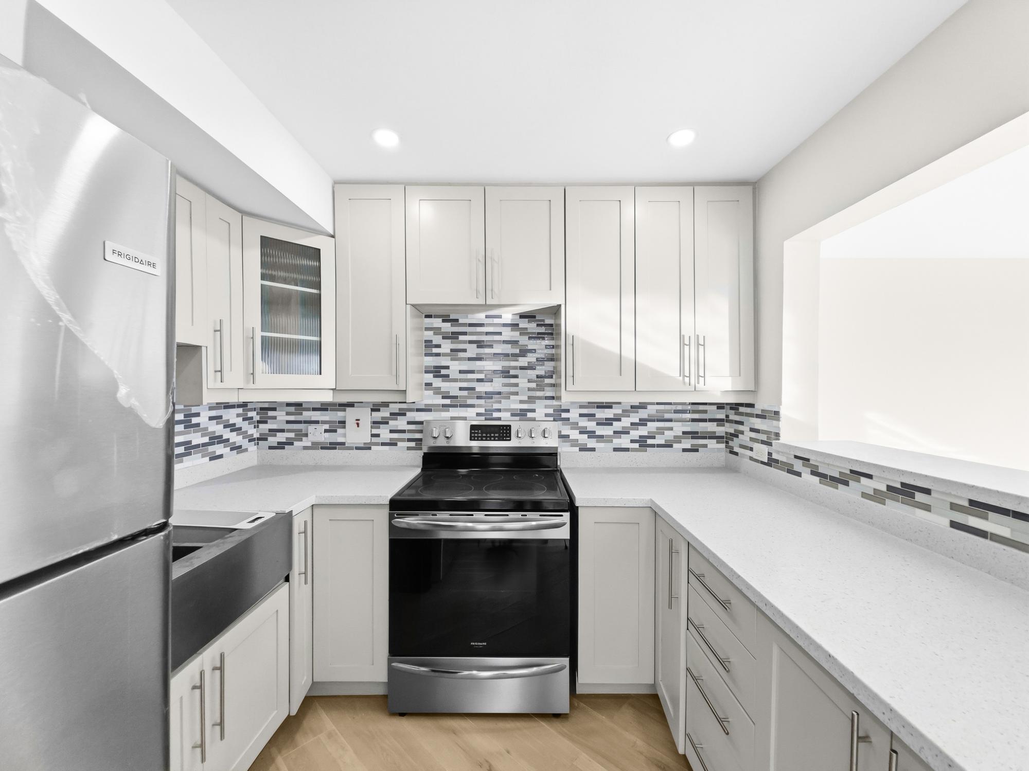 Apartment For Rent: MANOR COURT, Kingston 8 | $2,200 photo 9