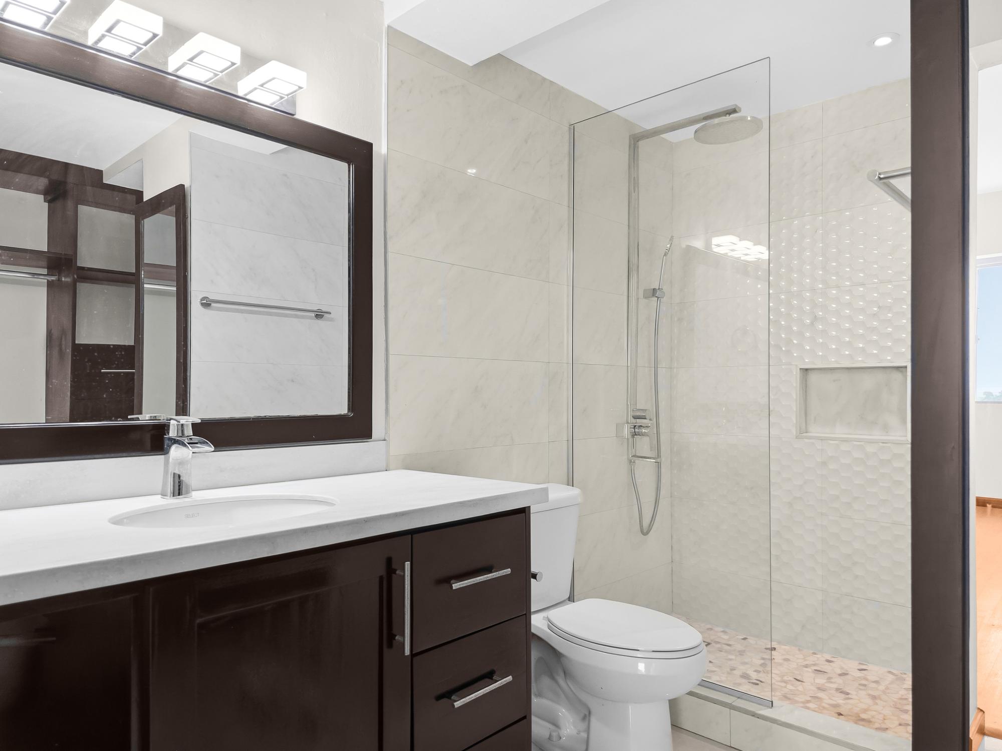 Apartment For Rent: MANOR COURT, Kingston 8 | $2,200 photo 17