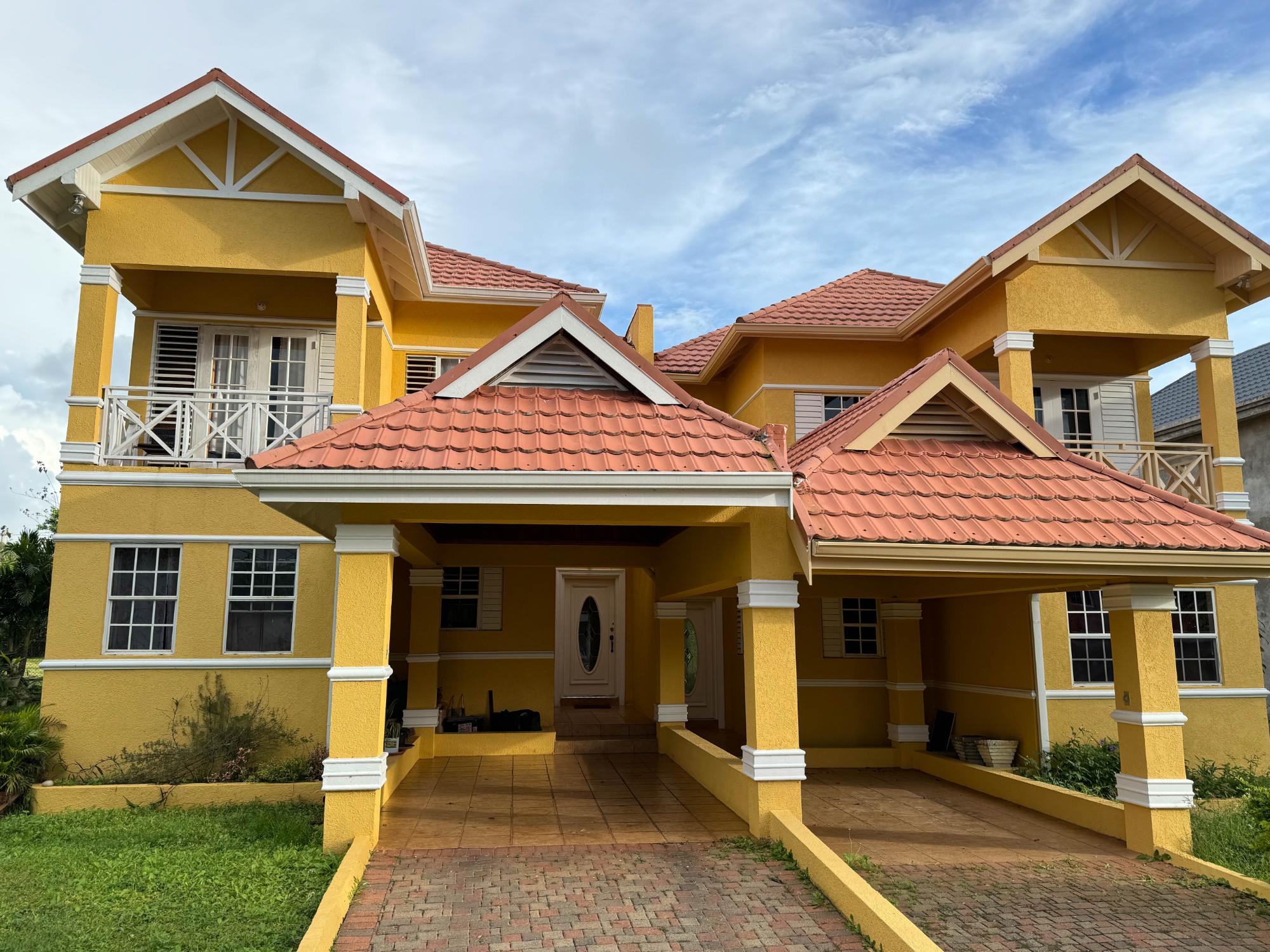 Townhouse For Sale: MORELANDS ESTATES, Mandeville | $48,000,000 photo 2