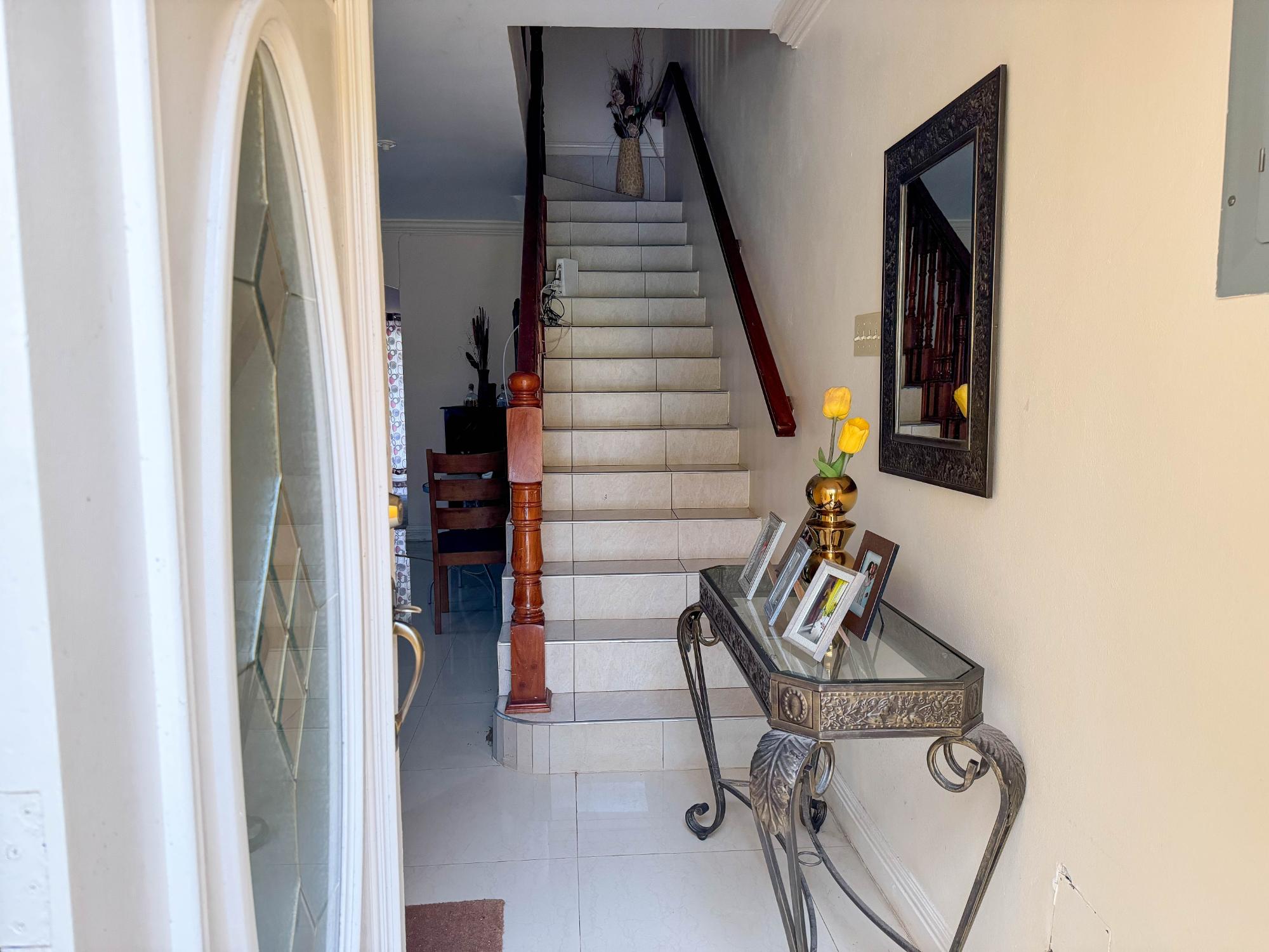 Townhouse For Sale: MORELANDS ESTATES, Mandeville | $48,000,000 photo 9