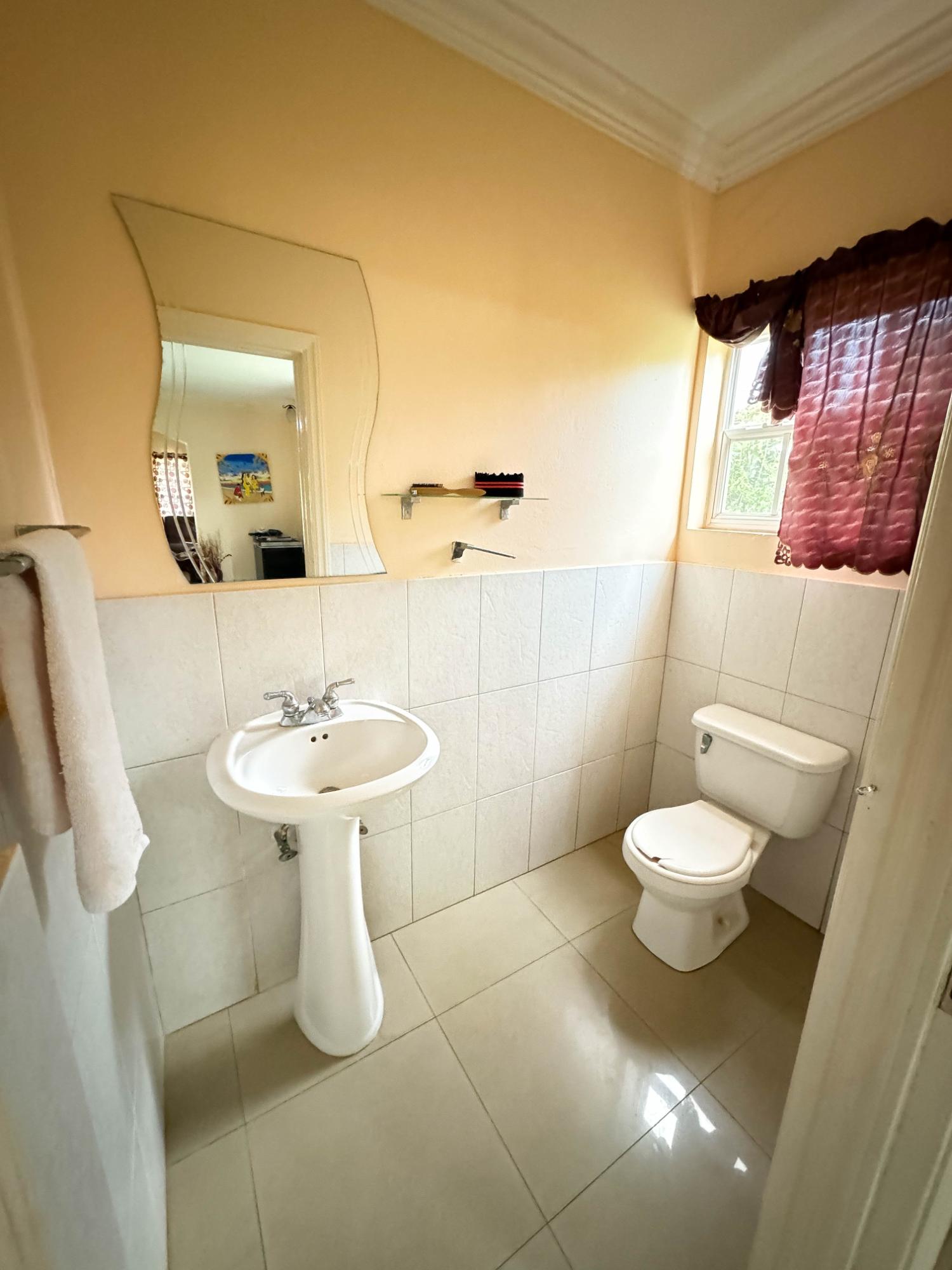 Townhouse For Sale: MORELANDS ESTATES, Mandeville | $48,000,000 photo 14