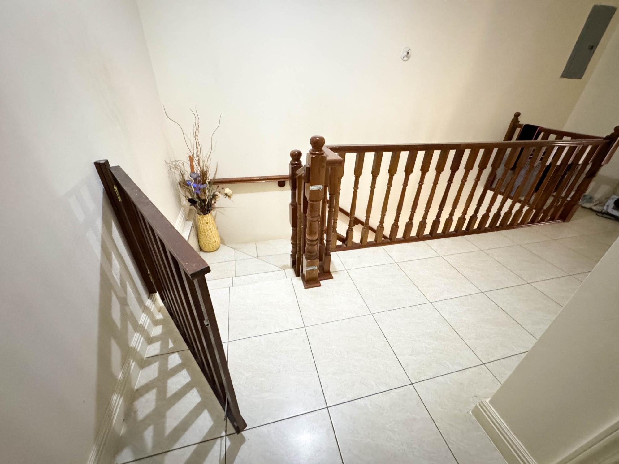 Townhouse For Sale: MORELANDS ESTATES, Mandeville | $48,000,000 photo 15