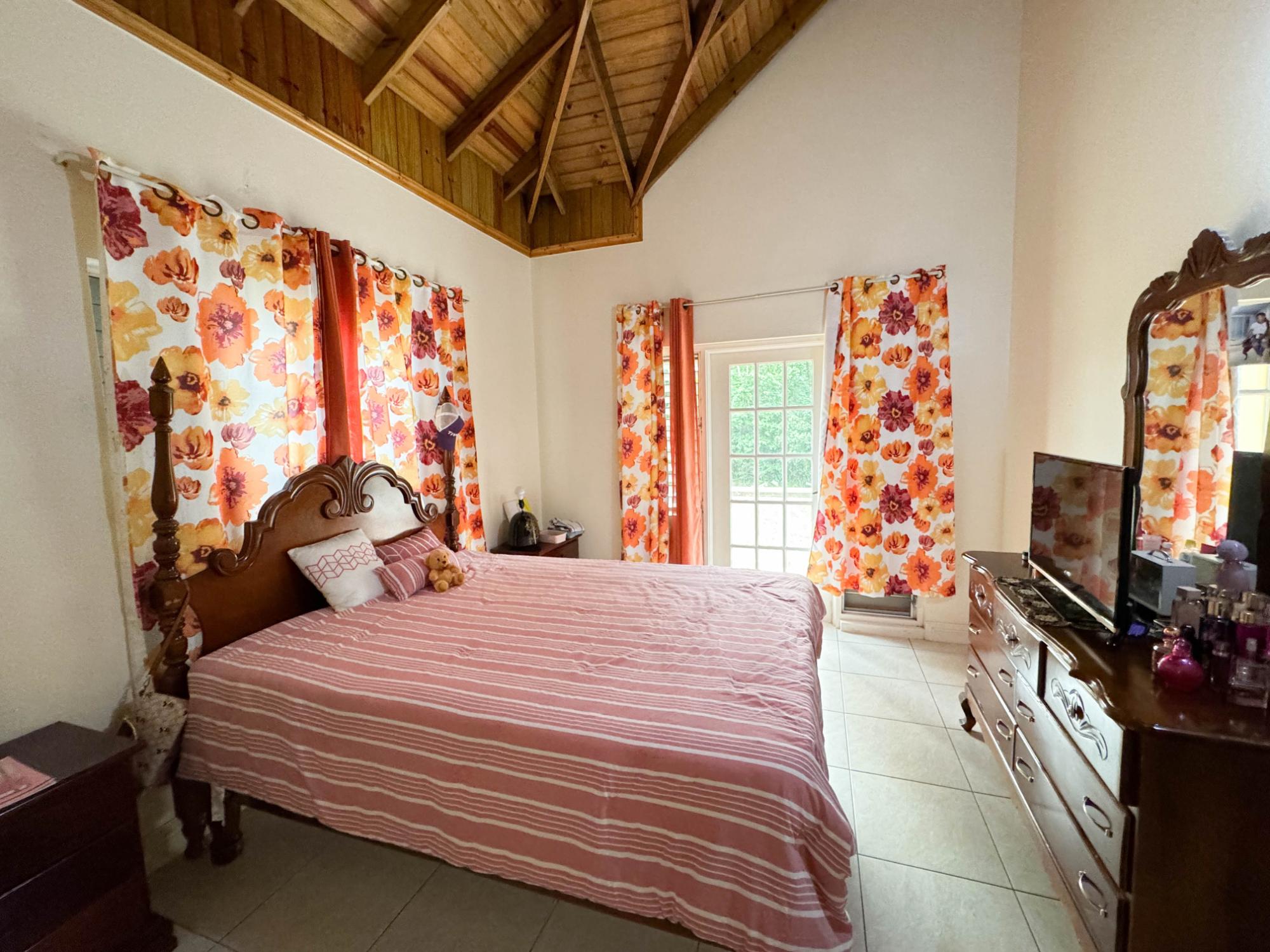 Townhouse For Sale: MORELANDS ESTATES, Mandeville | $48,000,000 photo 19