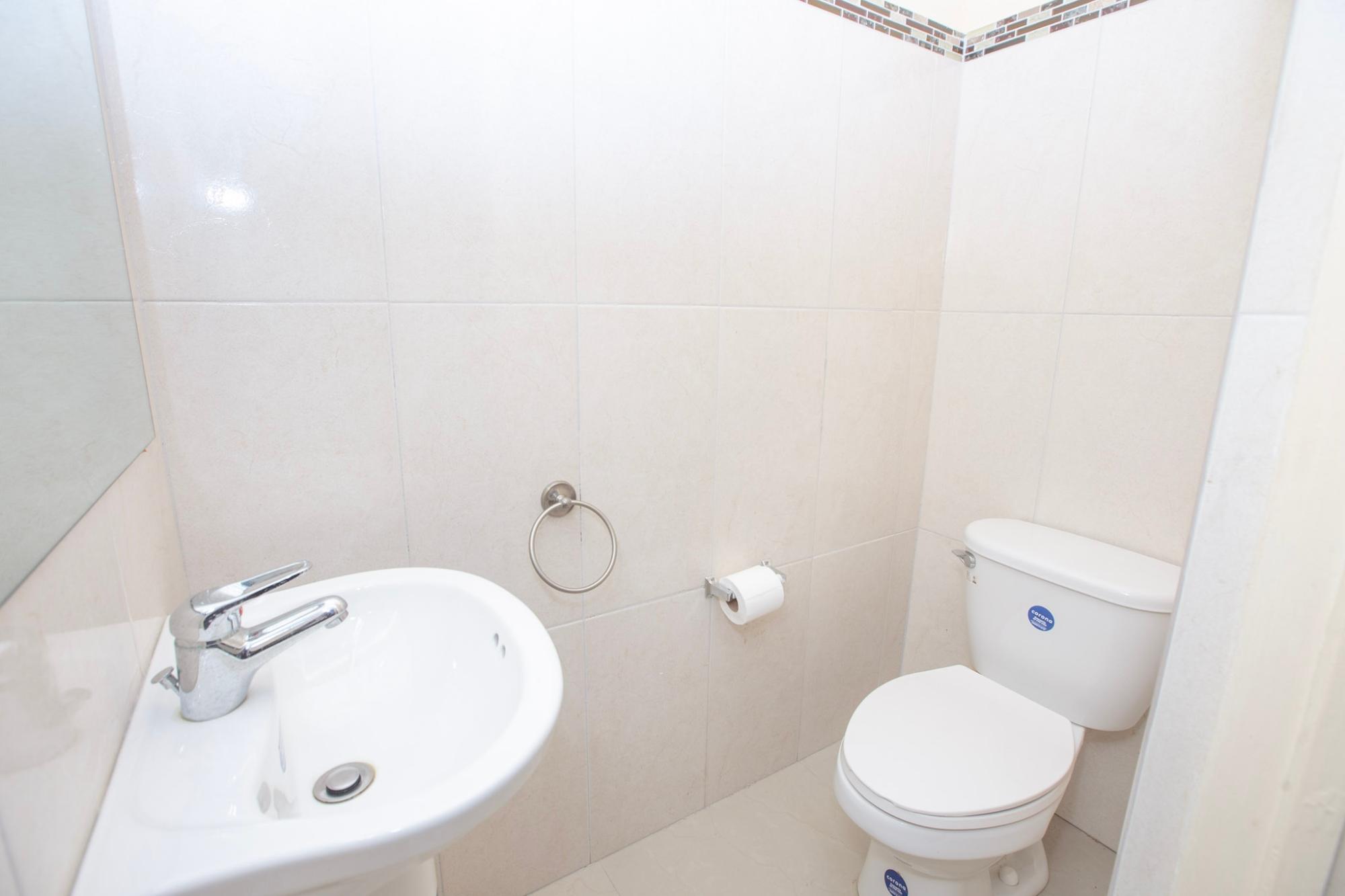 Apartment For Rent: WASHINGTON DRIVE, Kingston 10 | $1,800 photo 10