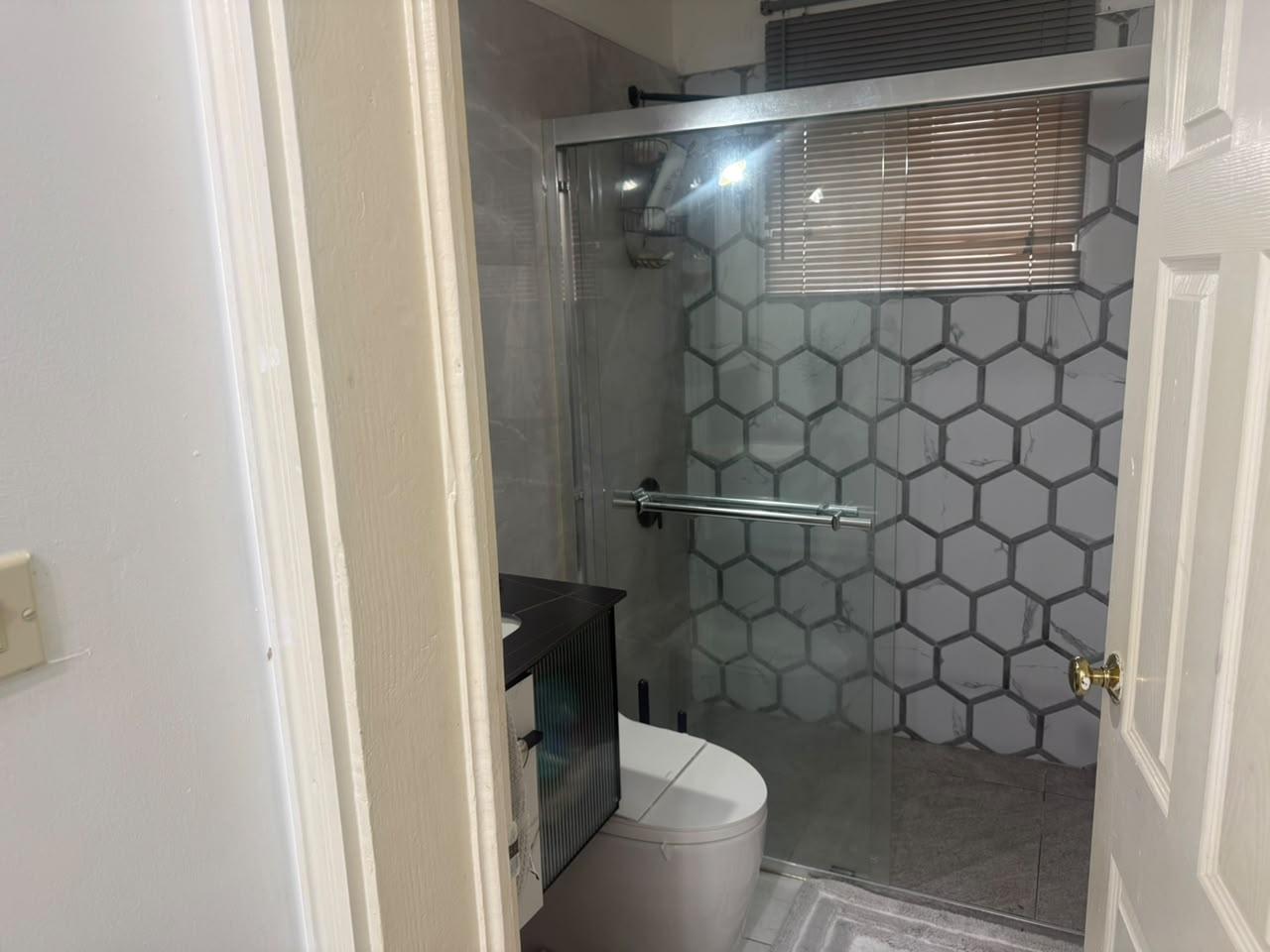 Apartment For Rent: PATRICKS HEIGHTS MANOR, Kingston 19 | $150,000 photo 6