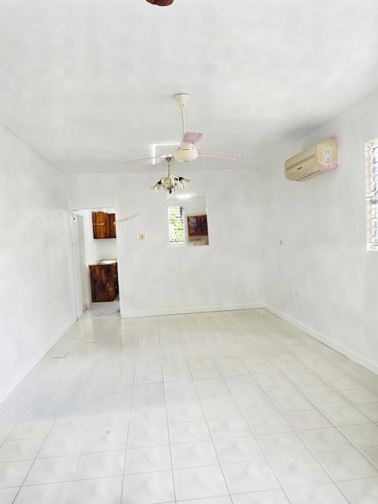 House For Sale: SUNSET MEWS BOSCOBEL HEIG, Boscobel Heights | $200,000 photo 6