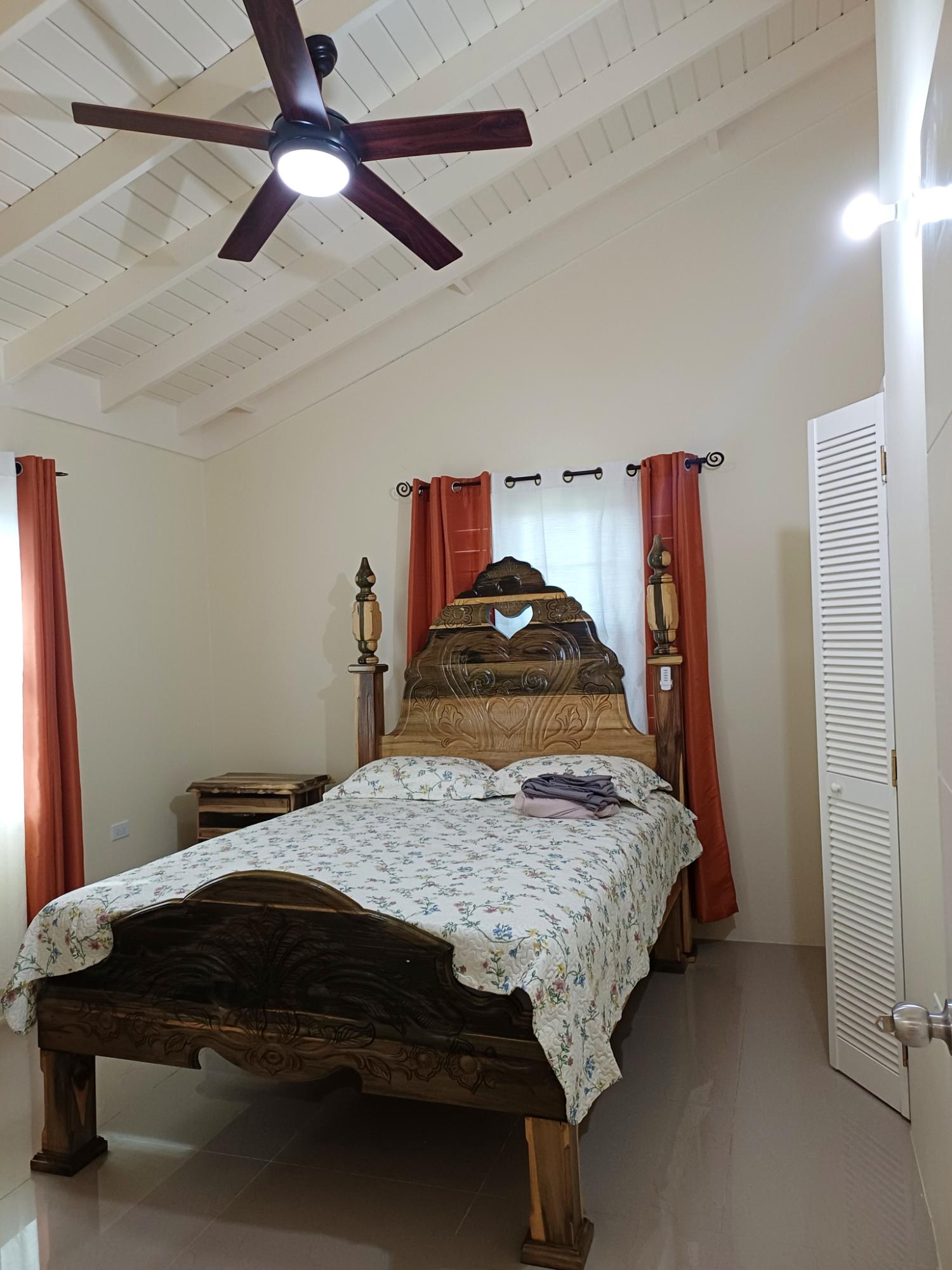 House For Rent: STONEBROOK MANOR, STONEBROOK | $1,700 photo 5