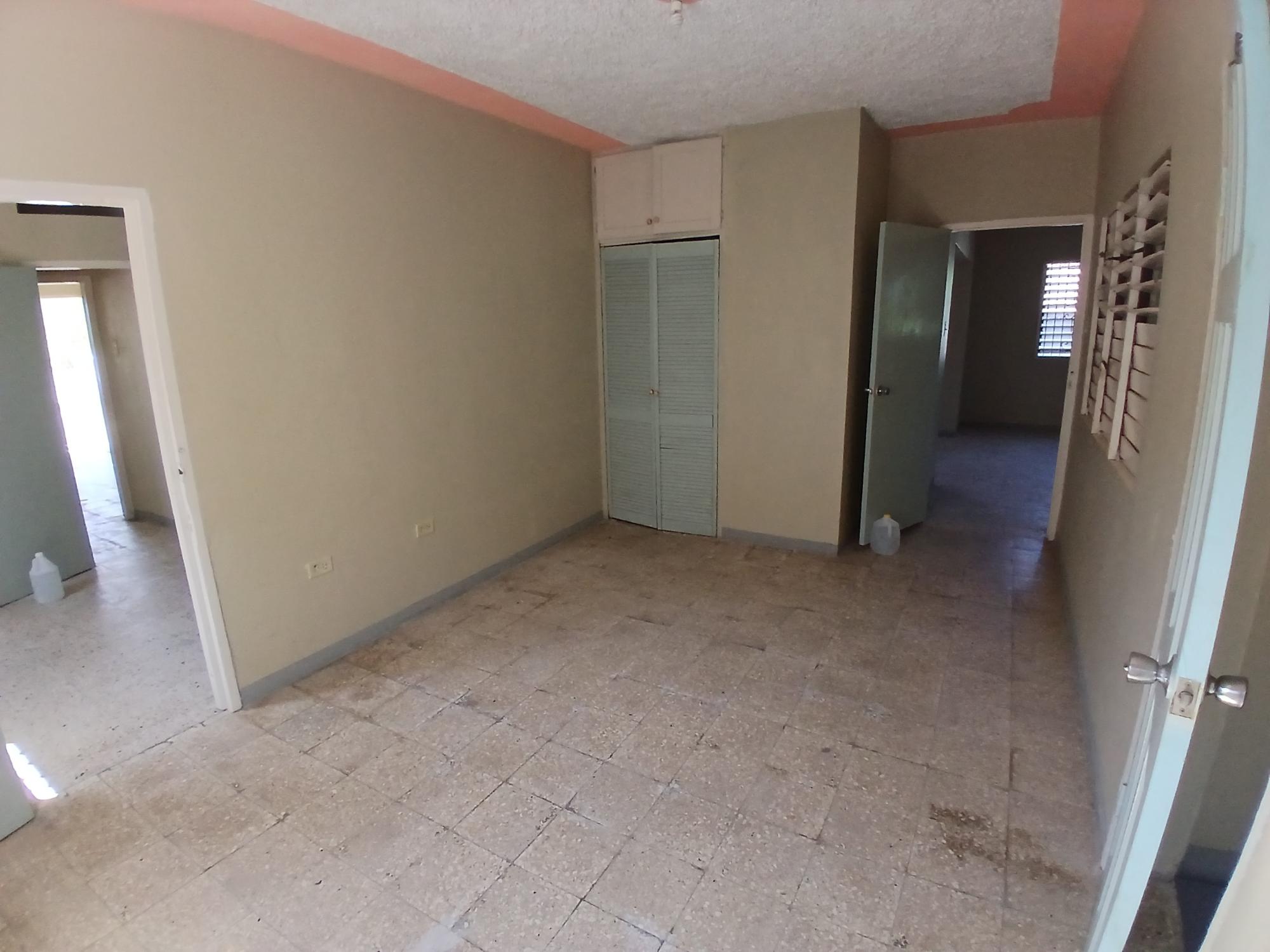 House For Rent: MOUNT EDGECOMBE, Runaway Bay | $85,000 photo 9