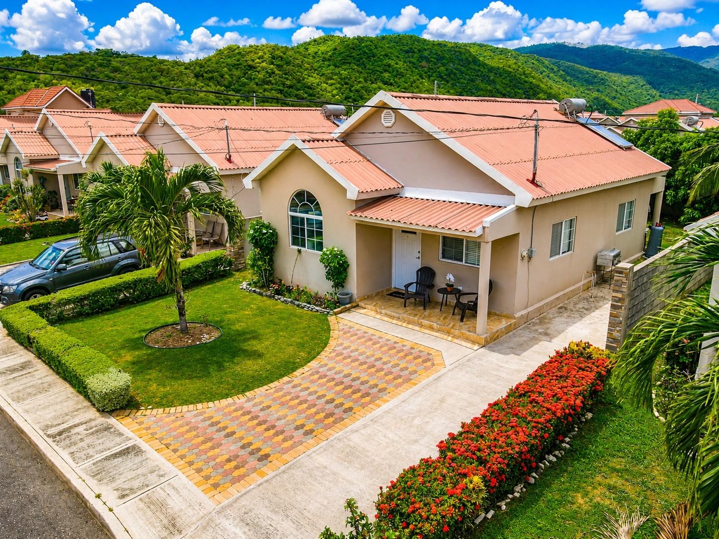 House For Rent: CAYMANAS ESTATES, Caymanas Estates | $175,000