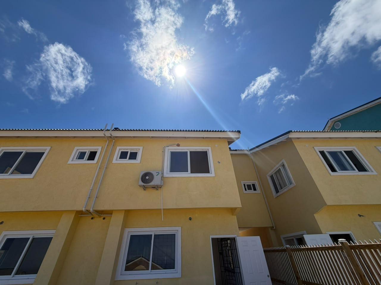 Townhouse For Rent: EDMUND RIDGE ESTATE PHASE, Montego Bay | $210,000 photo 2
