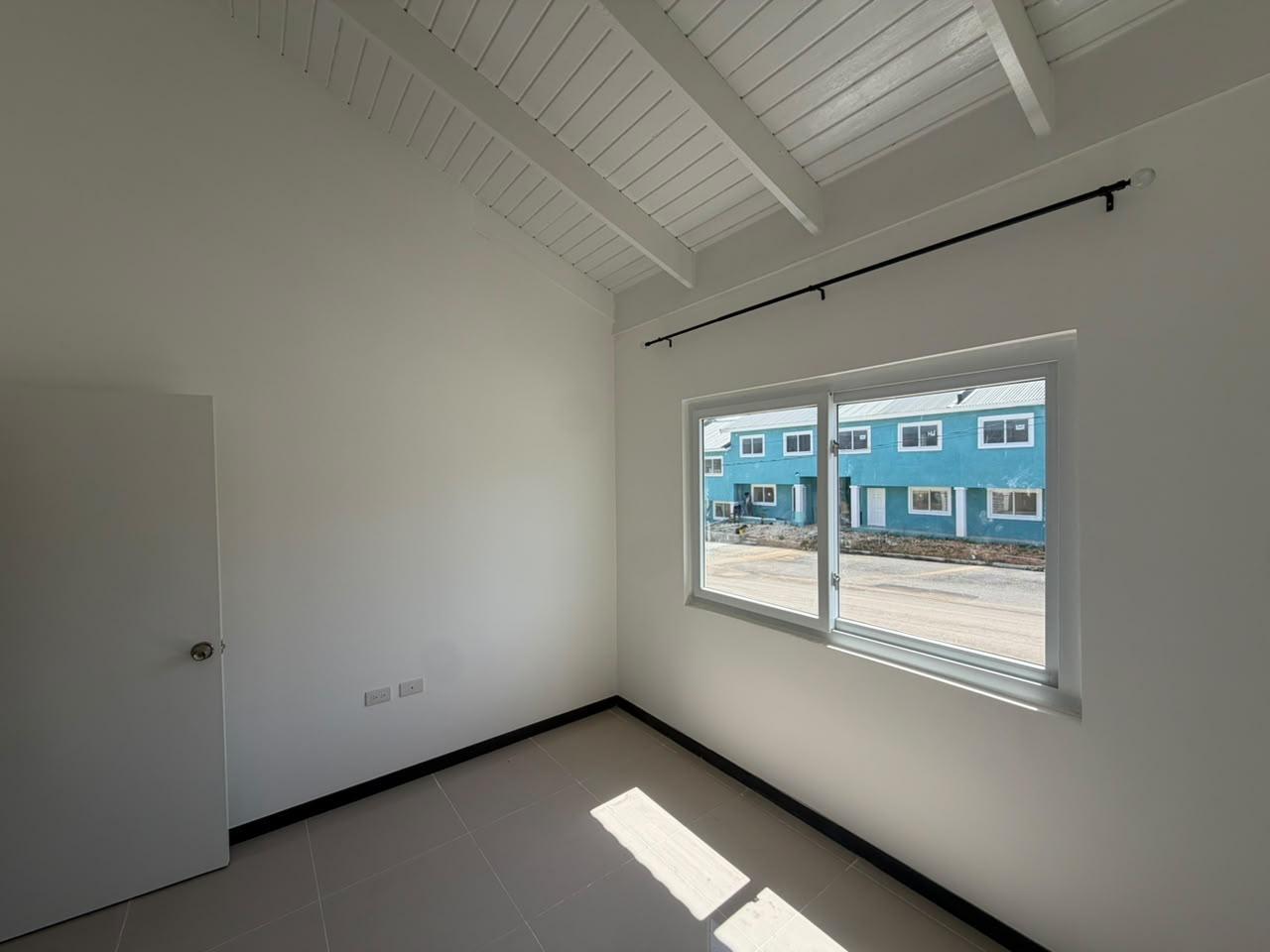 Townhouse For Rent: EDMUND RIDGE ESTATE PHASE, Montego Bay | $210,000 photo 6