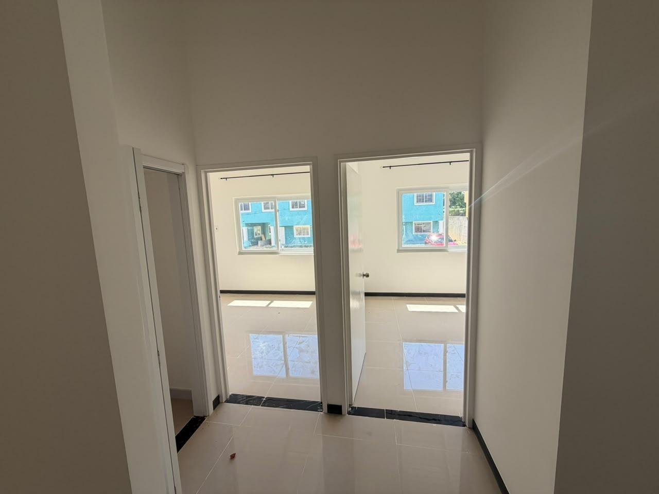 Townhouse For Rent: EDMUND RIDGE ESTATE PHASE, Montego Bay | $210,000 photo 7