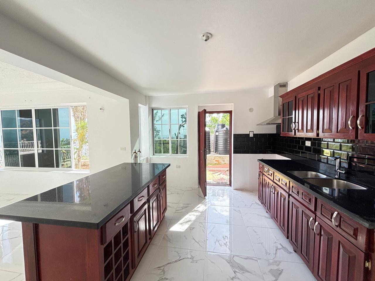 House For Rent: HYDRA DRIVE, Kingston 19 | $135,000 photo 2