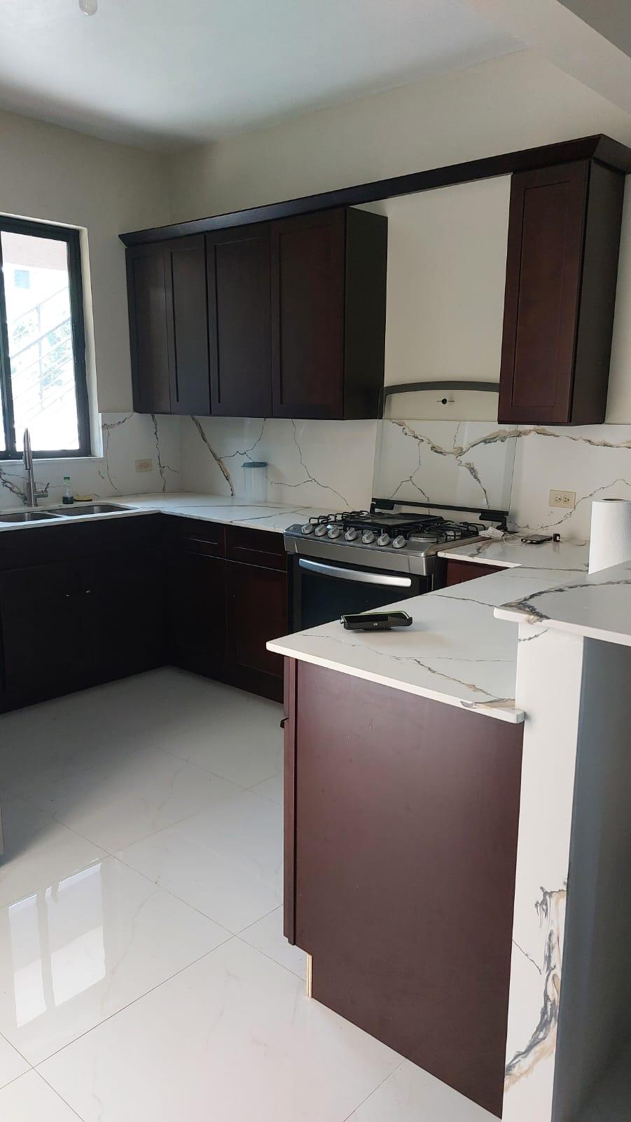 Apartment For Rent: SEAVIEW AVENUE, WILTSHIRE, Falmouth | $1,600 photo 5