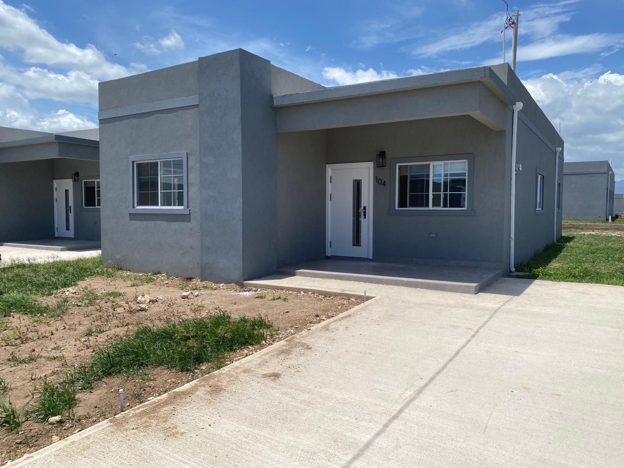 House For Rent: PORT RIDGE ESTATE, Greater Portmore | $165,000 photo 2