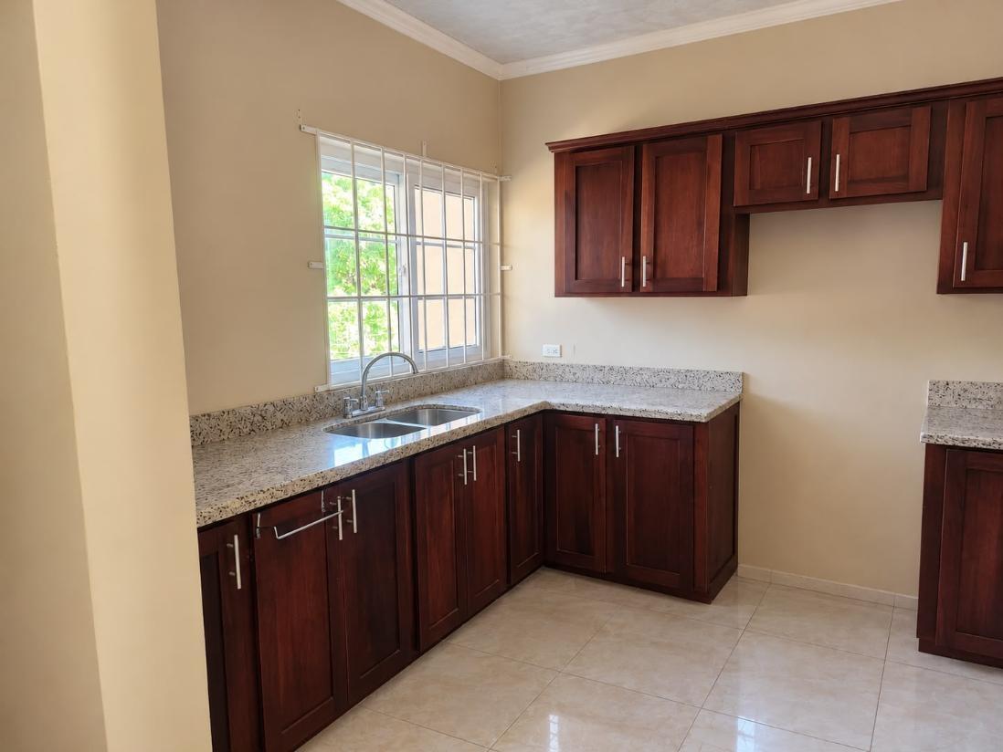 Apartment For Sale: BALMORAL HEIGHTS TOWER IS, Tower Isle | $920,000 photo 12