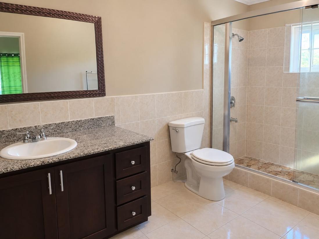 Apartment For Sale: BALMORAL HEIGHTS TOWER IS, Tower Isle | $920,000 photo 14