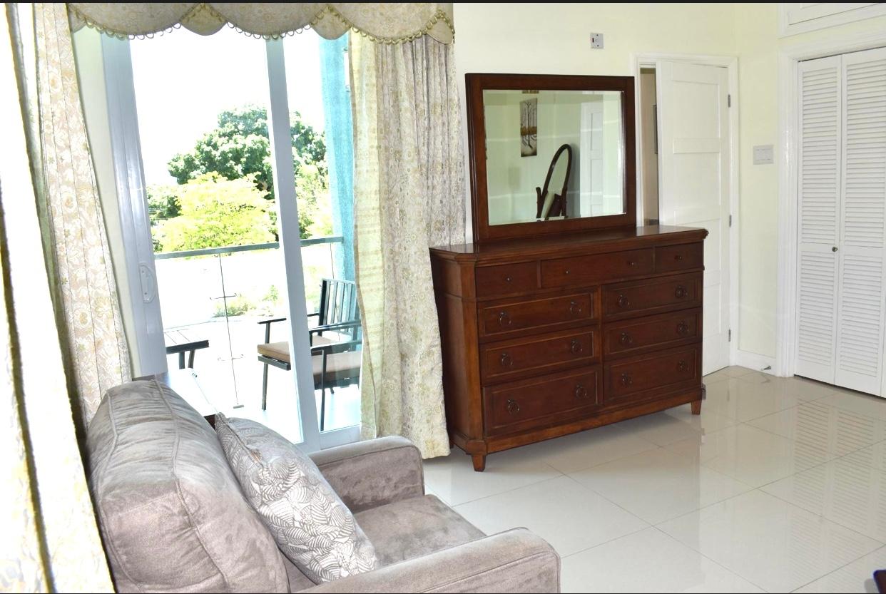 Apartment For Rent: SURBITON ROAD, KINGSTON, Kingston 10 | $1,400 photo 11