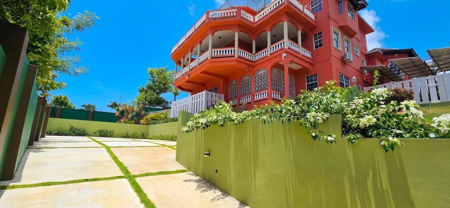 Apartment For Rent: TORADO HEIGHTS, Ironshore | $1,300 photo 2