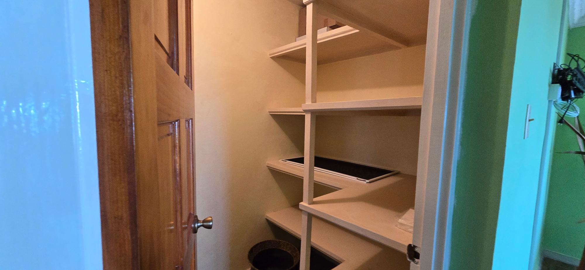 Apartment For Rent: TORADO HEIGHTS, Ironshore | $1,300 photo 14
