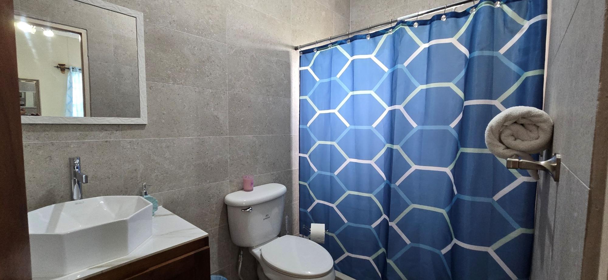 Apartment For Rent: TORADO HEIGHTS, Ironshore | $1,300 photo 17