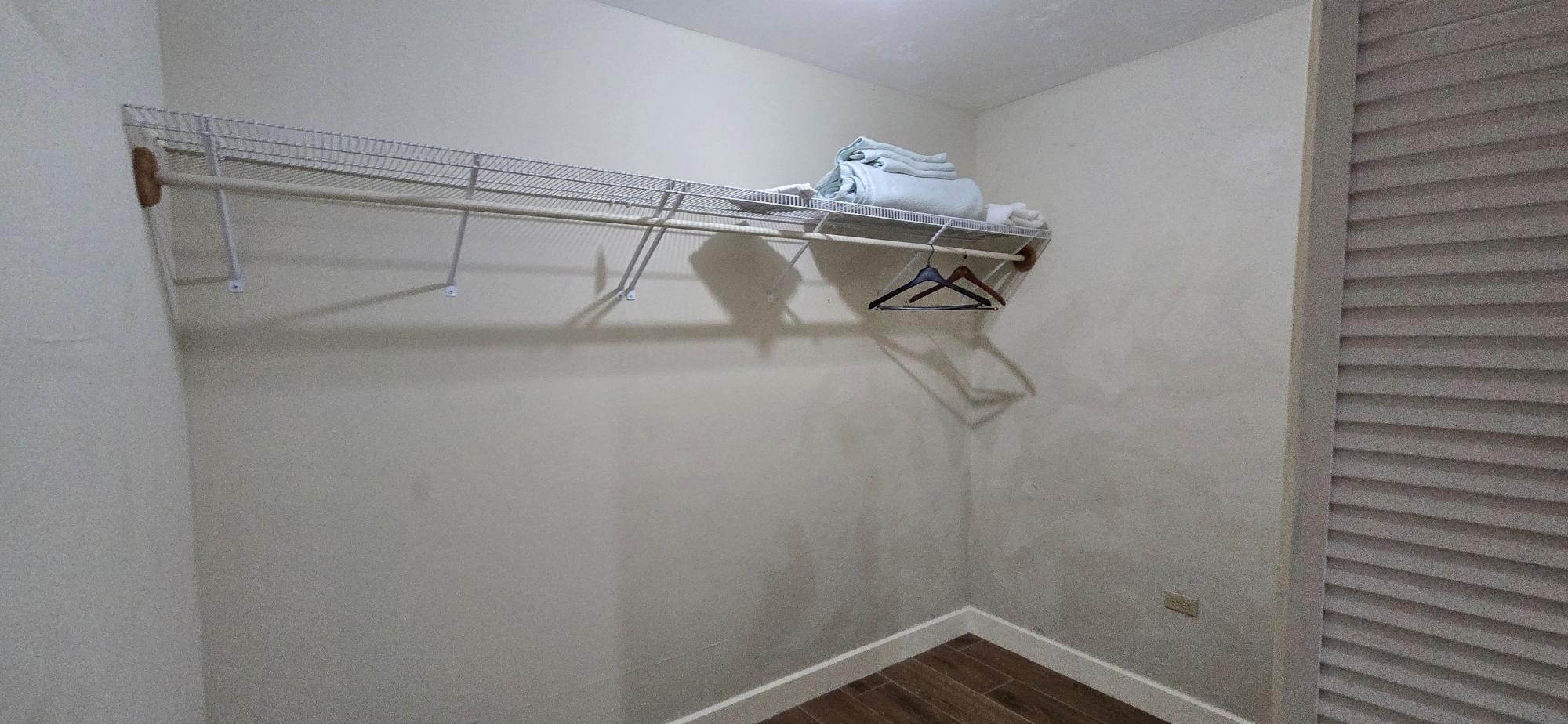 Apartment For Rent: TORADO HEIGHTS, Ironshore | $1,300 photo 18