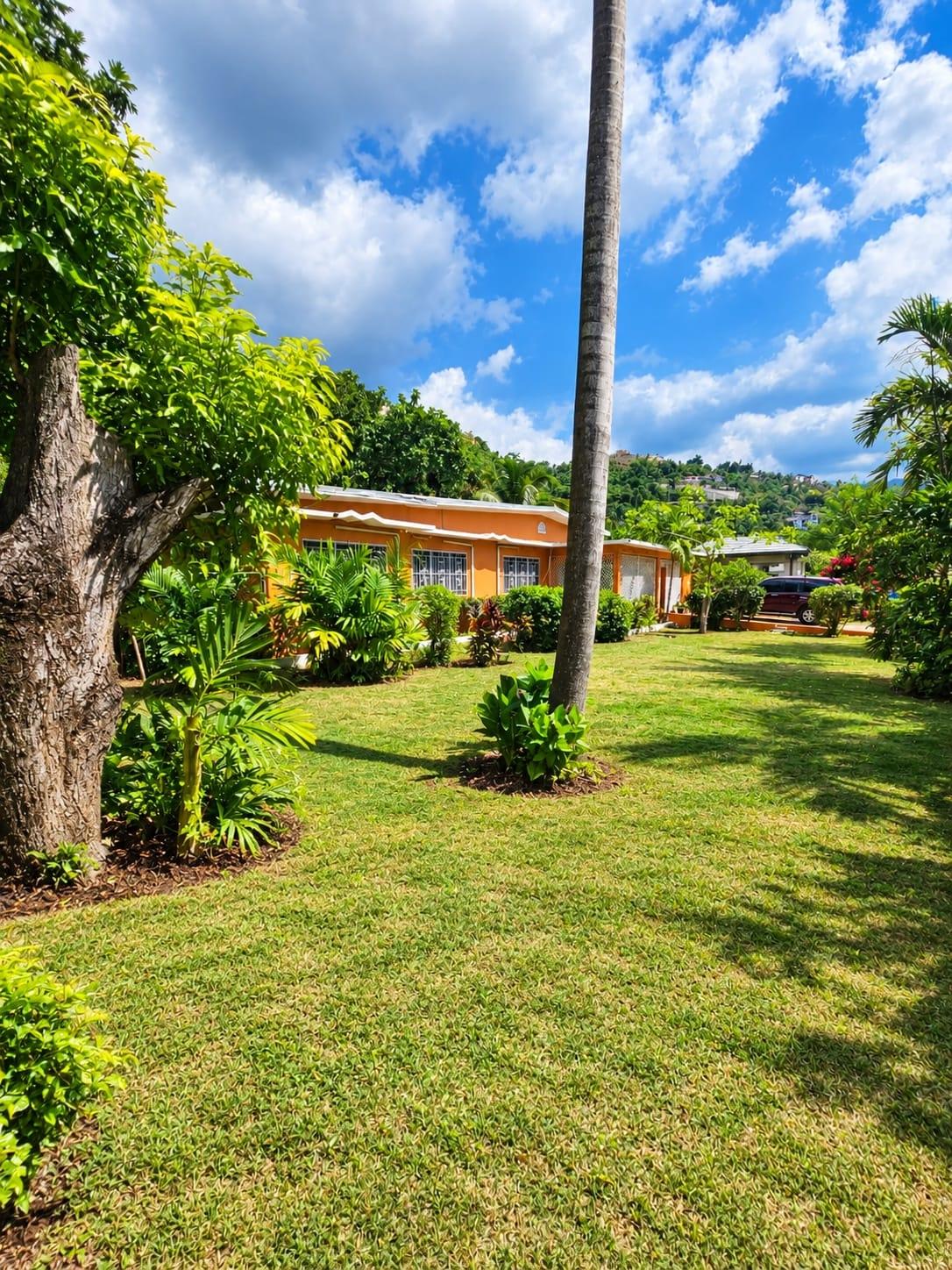 House For Rent: RIDGEFIELD AVENUE, Kingston 8 | $350,000 photo 2
