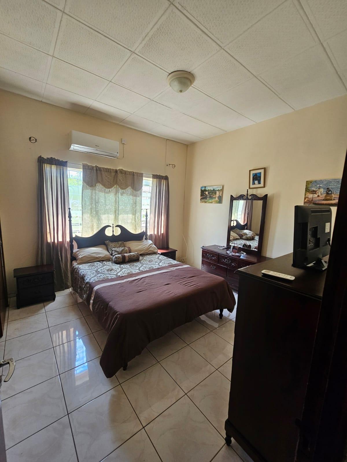 House For Rent: RIDGEFIELD AVENUE, Kingston 8 | $350,000 photo 13