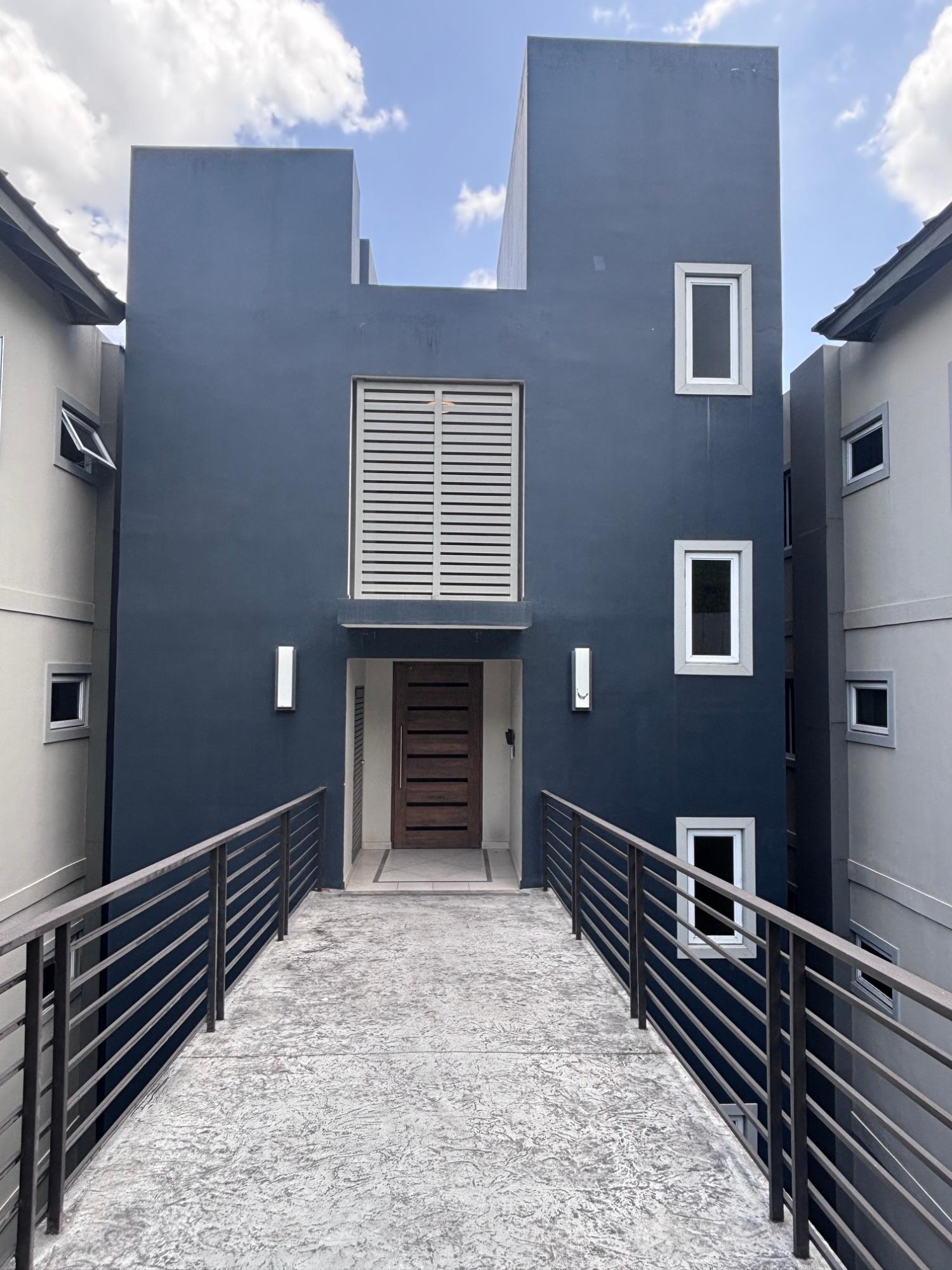 Apartment For Rent: GARDEN CLOSE, Kingston 8 | $2,700 photo 3