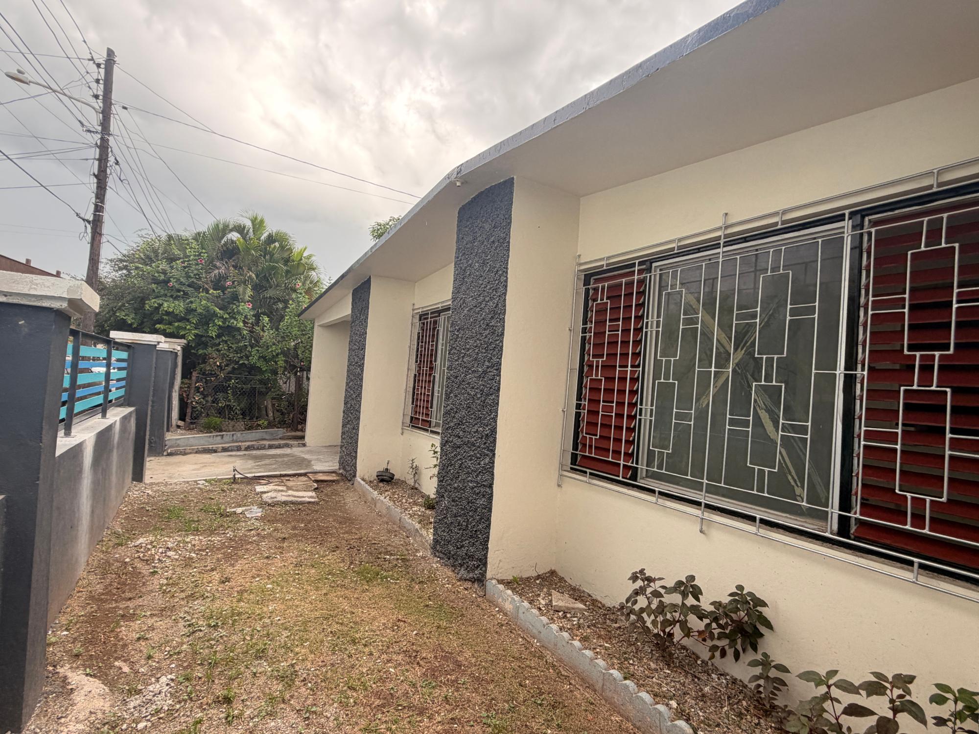 House For Rent: CLARKE AVENUE, Kingston 20 | $130,000
