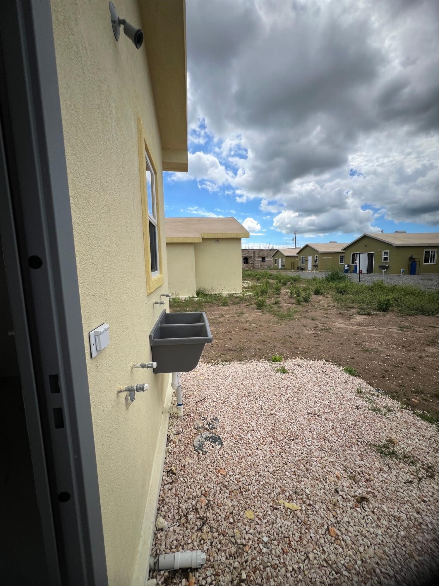 House For Rent: PHOENIX PARK VILLAGE 2, Greater Portmore | $130,000 photo 11