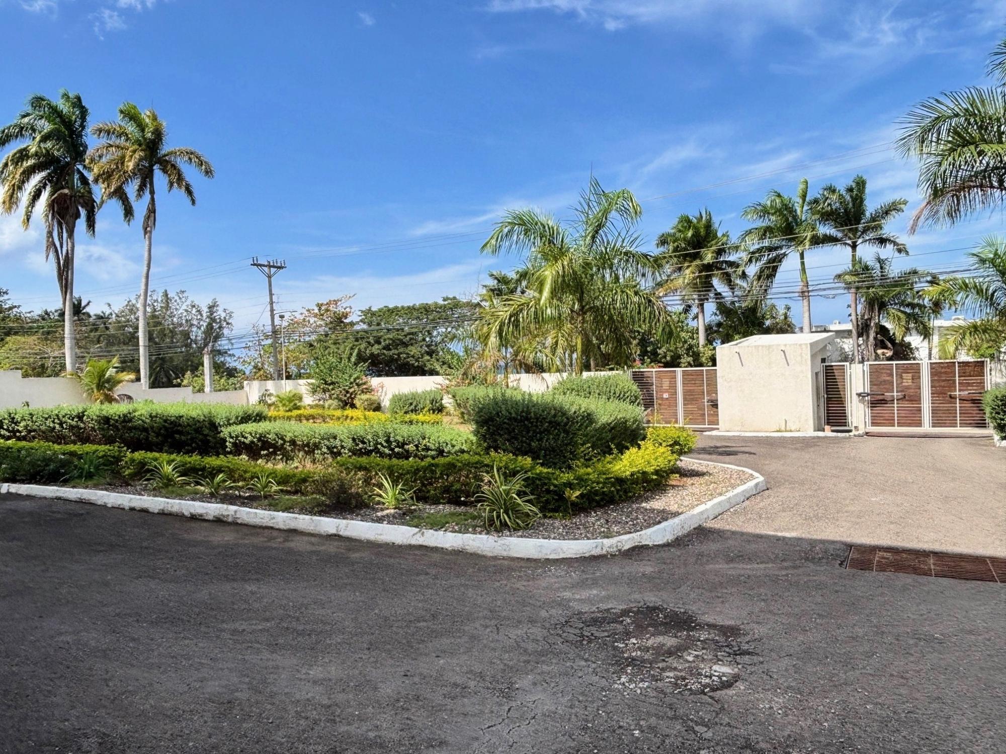 Apartment For Sale: PARADISE BAY, Reading | $480,000 photo 18