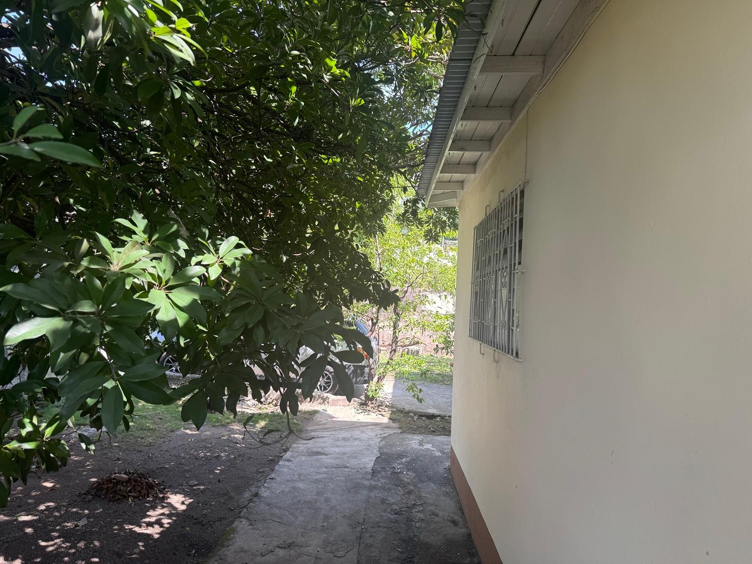House For Sale: TAVERN CRESCENT, KINGSTON, Kingston 6 | $45,000,000 photo 9