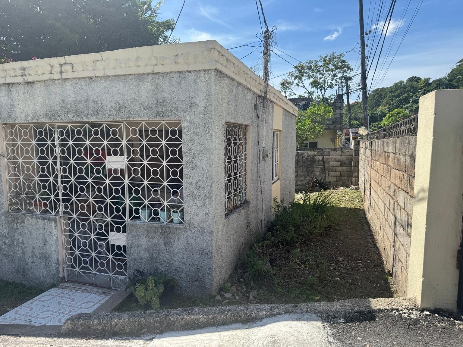 House For Sale: TAVERN CRESCENT, KINGSTON, Kingston 6 | $45,000,000 photo 13